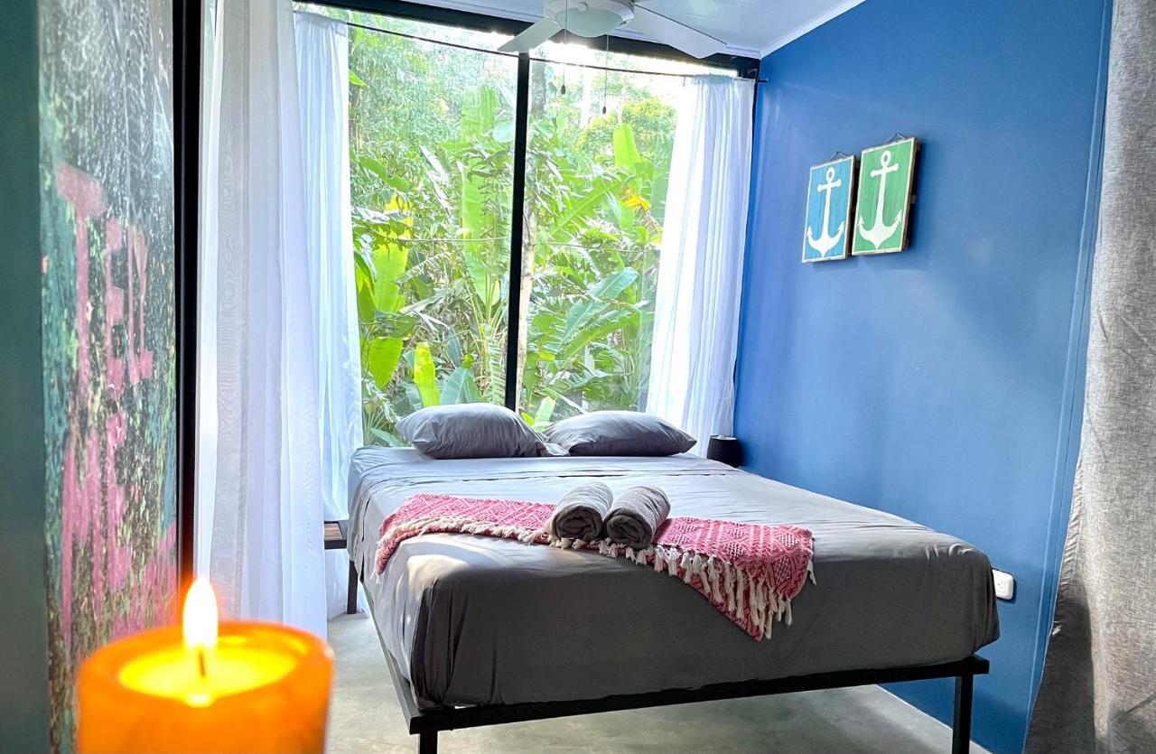 Villa Joeyshe- New Luxury Villa With Pool & Ac Puerto Viejo de Talamanca Extérieur photo